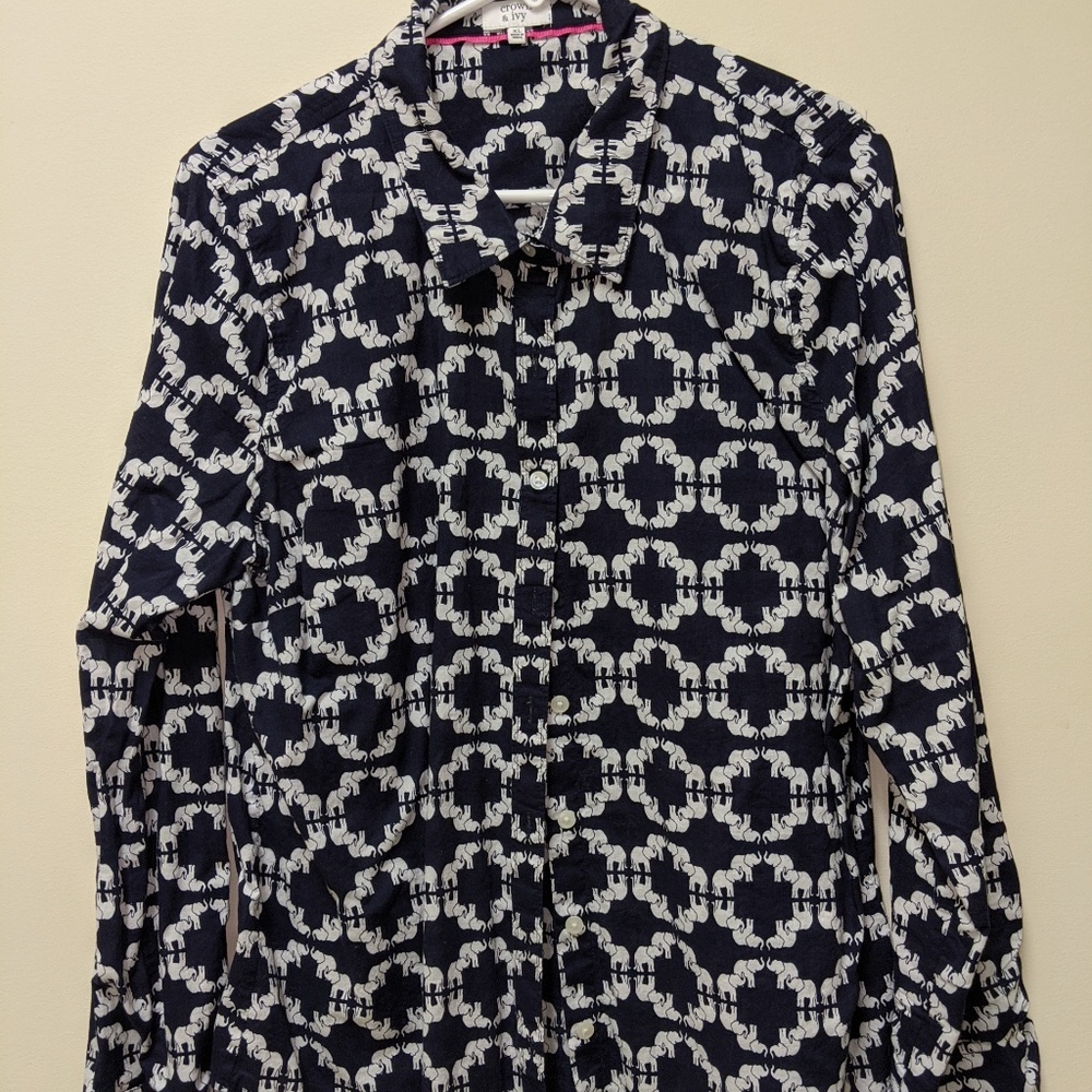 Crown & Ivy Elephant Button Up Shirt - XL